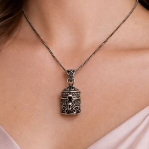 925 Sterling Silver Victorian Secret Poison Prayer Box Pendant 9" Chain Necklace